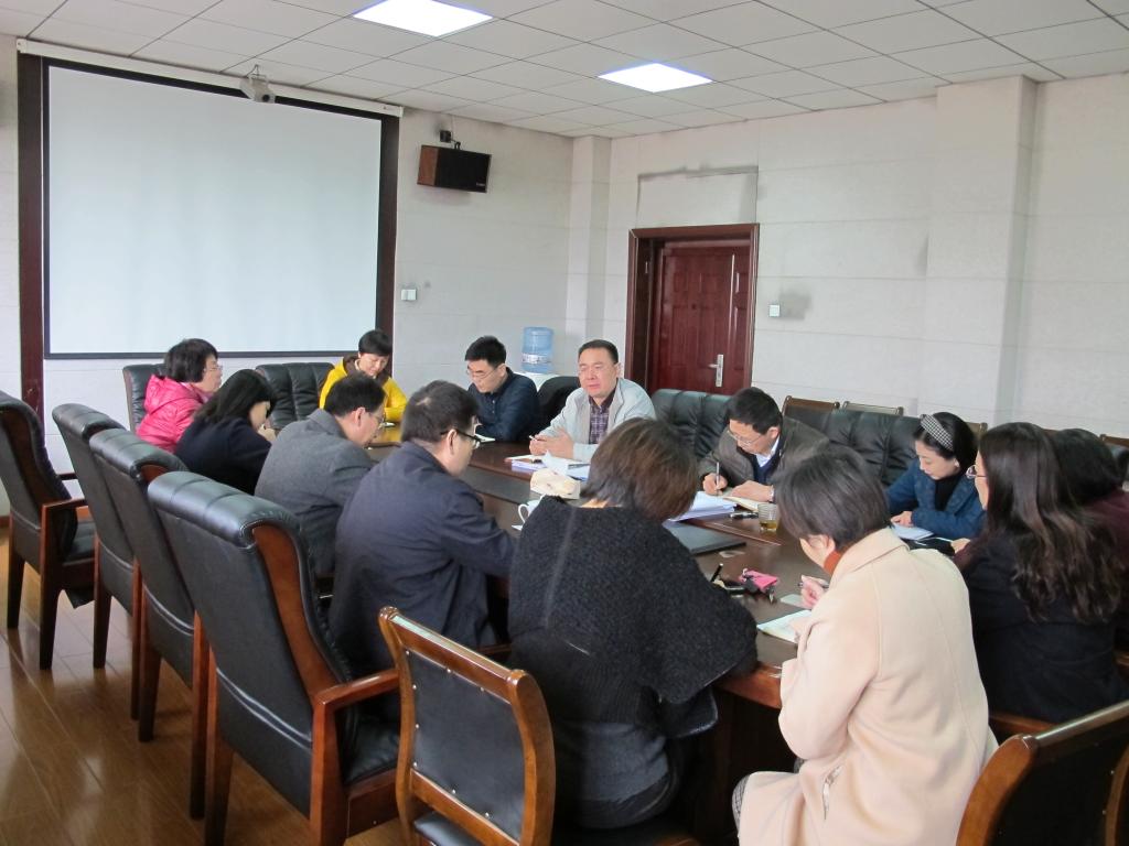 杏吧原创
召开新学期学生工作会议.jpg