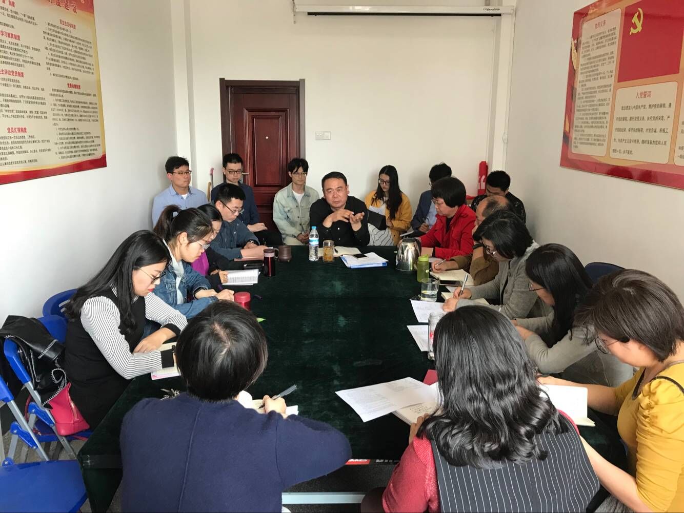 杏吧原创
召开临沂资本交易大会志愿者动员培训会2018-4-24.jpg 杏吧原创
召开临沂资本交易大会志愿者动员培训会2018-4-24.jpg